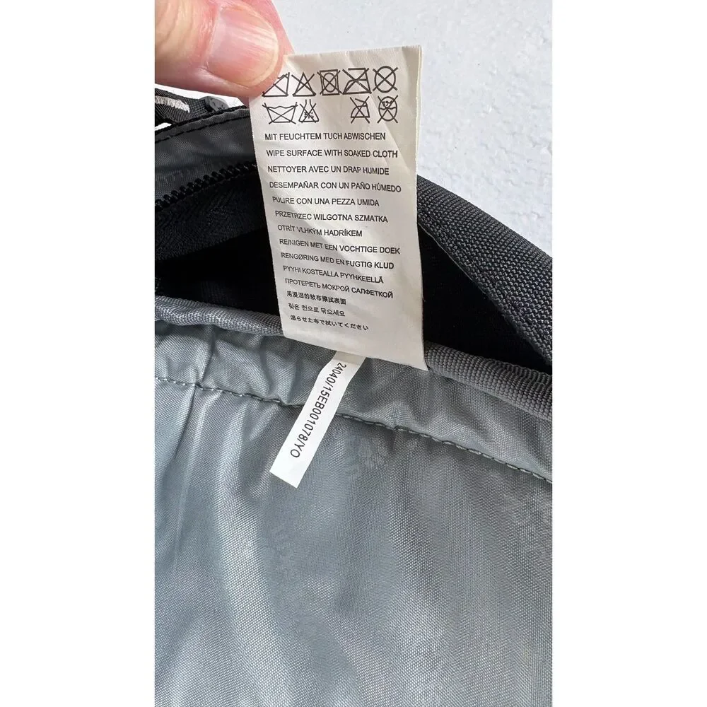 Jack Wolfskin Perfect Day Backpack Black Padded Straps and Back Multiple Pockets